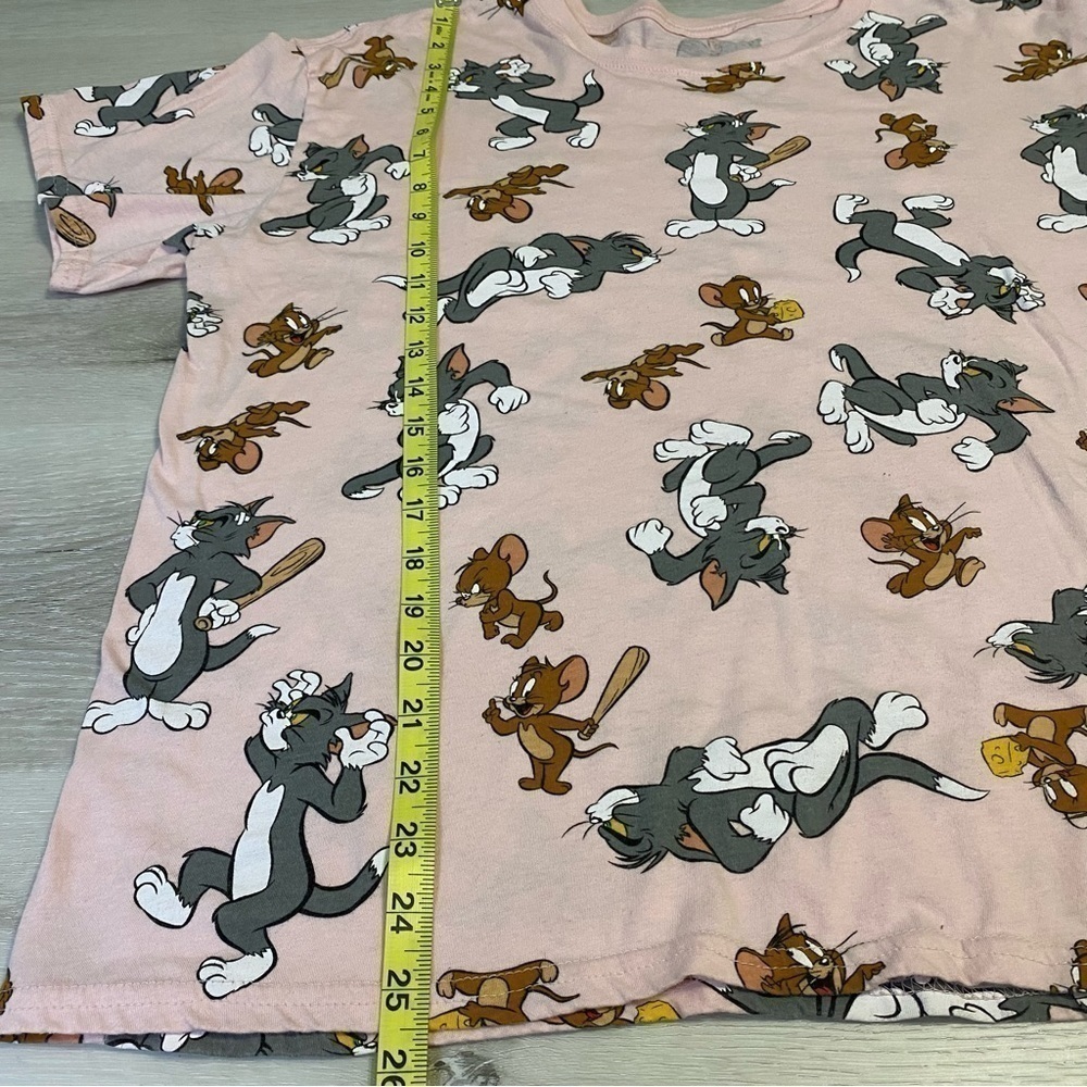 Tom and Jerry Graphic Tee, All Over Print, Pink, XL - Picture 7 of 8